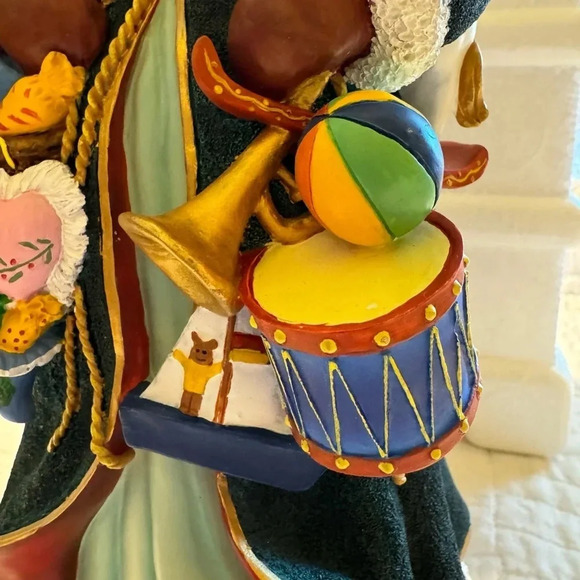 Polka Reflections of Xmas KRIS KRINGLE “Spirit of Hope” Santa Clause Figurine. - Picture 3 of 10